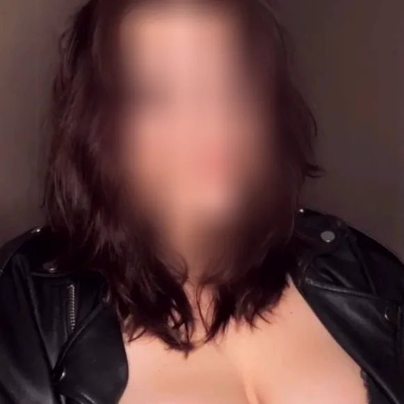 Annalena, 25