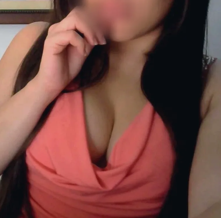 Carina, 32
