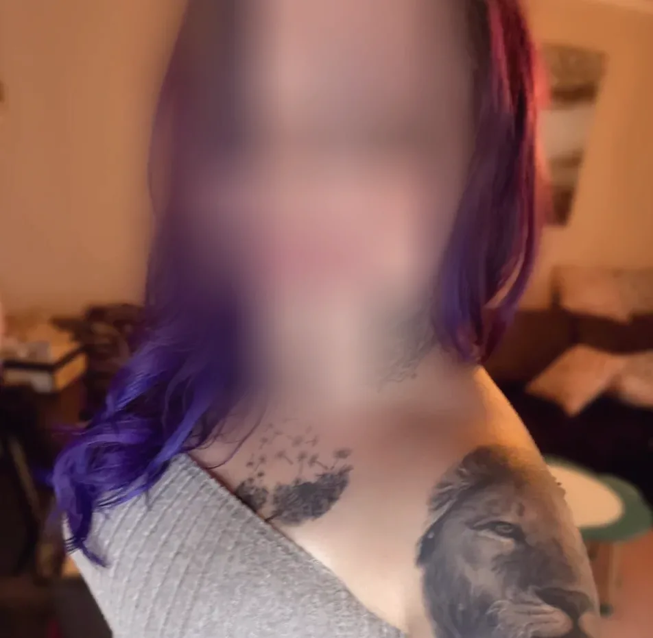 Claudia, 30