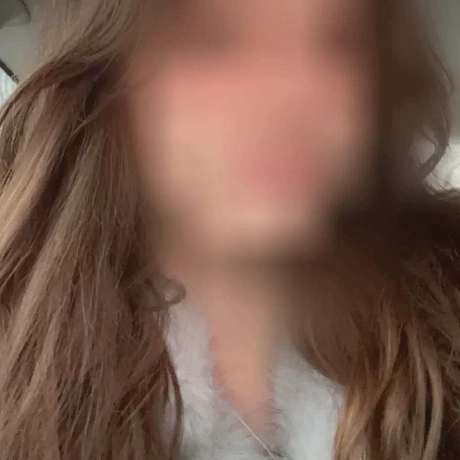 Diana, 23