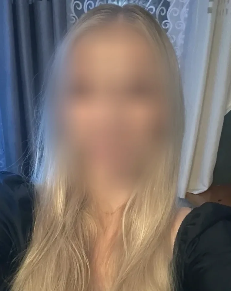 Isabell, 26