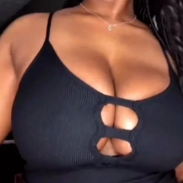 Janina, 25