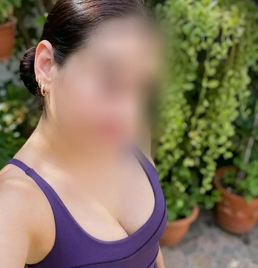 Luisa, 25