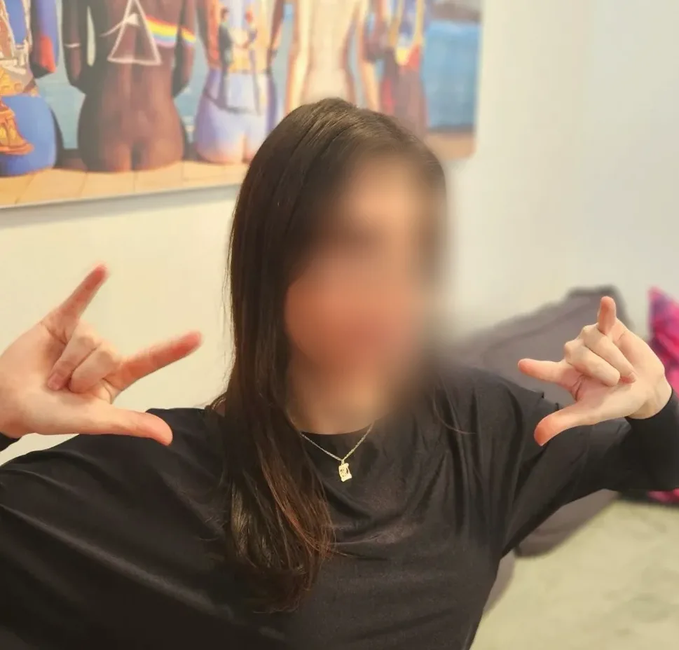 Merve, 27