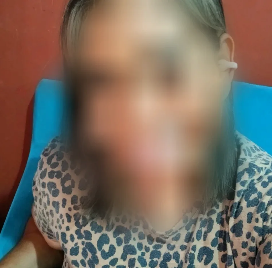 Neele, 36